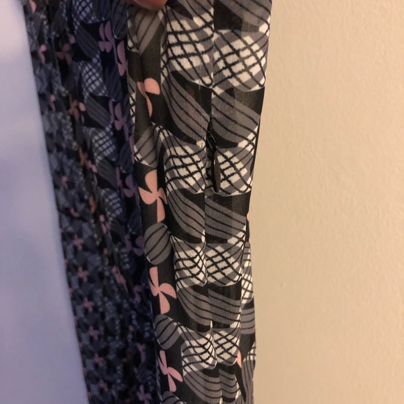 Finity floral dress, size 10 - Picture 3 of 5